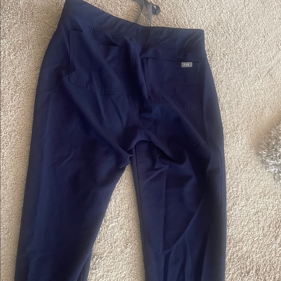 Figs Navy Blue Medical Scrub Set - Picture 10 of 11